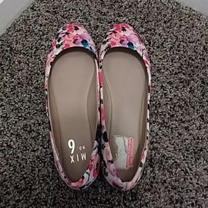 Floral ballet flats